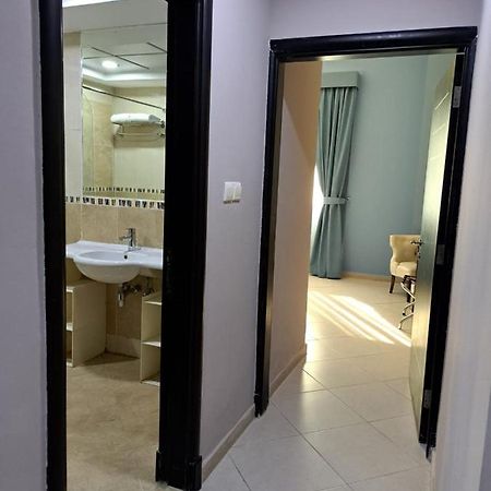 Vvip Apartment Dubai Eksteriør billede